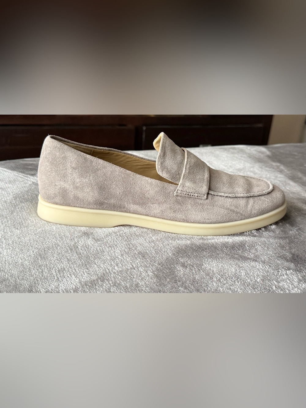 Vince Big Sur Loafers Shoes Men's 8M Smoke Grey Suede Slip On Casual Comfort EUC